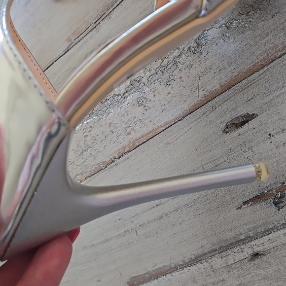 VENUS Metallic Gold and Silver Heel T-Strap Wrap Around Heels - Picture 8 of 12